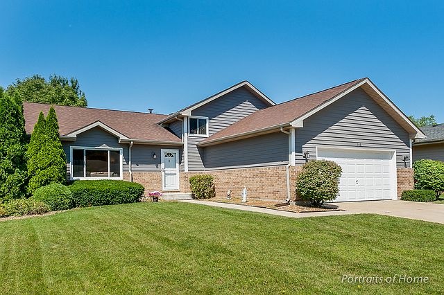 1st image of 866 Brewster Ln