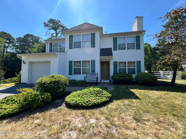 577 Winterberry Boulevard, Jackson, NJ 08527