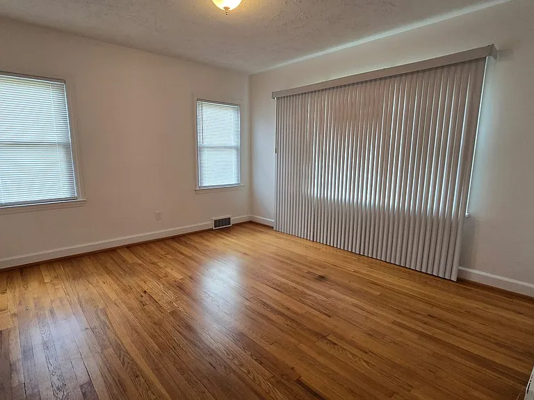 155 Newfound St — Photo 4