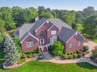 19 White Meadow Rd, Hillsborough, NJ 08844