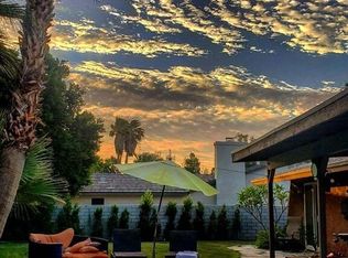 2370 E Via Escuela, Palm Springs, CA 92262