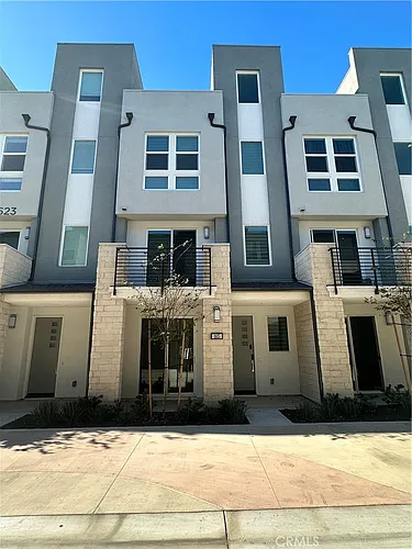 1615 W Cara Dr Photo 1