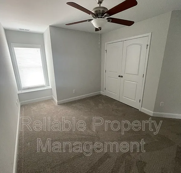 156 Haywood Ln — Photo 33
