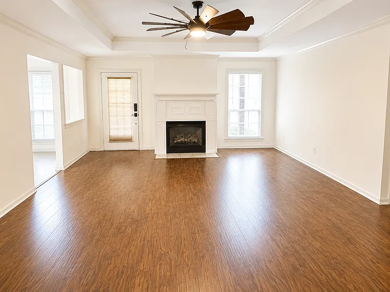 5601 E Country Rdg — Photo 3