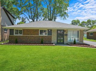 701 E 155th St, South Holland, IL 60473
