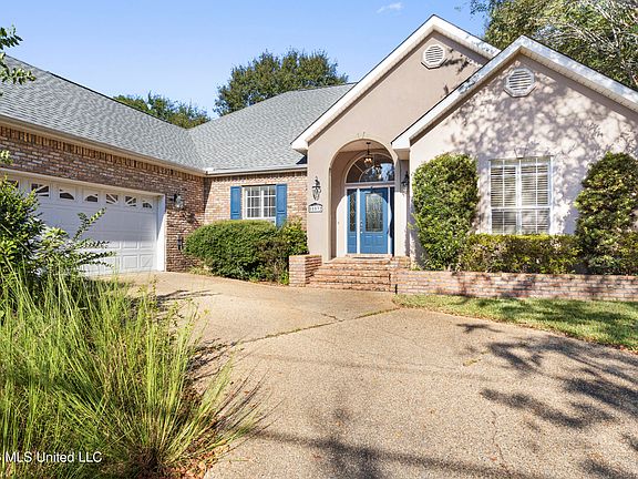 4th image of 85532 Diamondhead Dr W