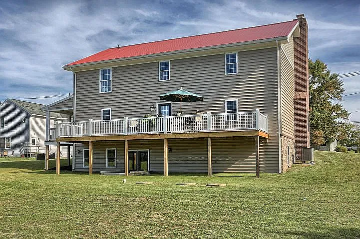 4 bed, 2944 sqft, $2,500 — Photo 4