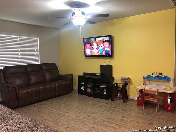 4th image of 10119 Relic Oaks
