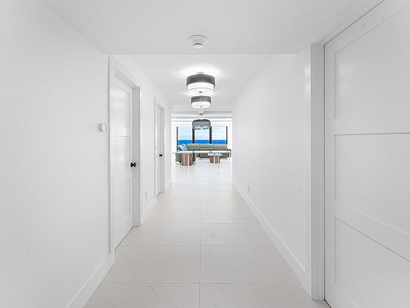 4th image of 5380 N Ocean Drive #19D