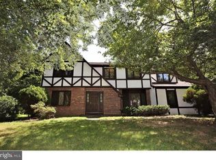40 Saratoga Dr, West Windsor, NJ 08550