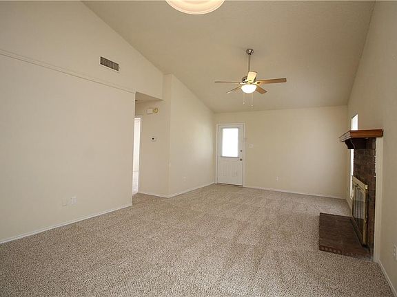 5th image of 748 Versailles St