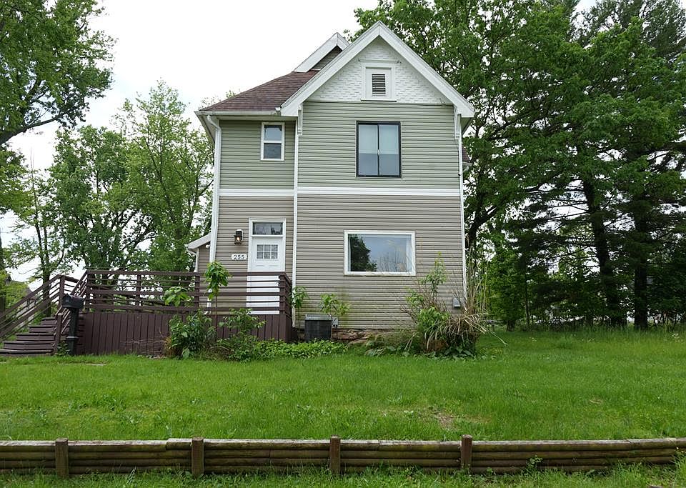 1st image of 255 W 5th St
