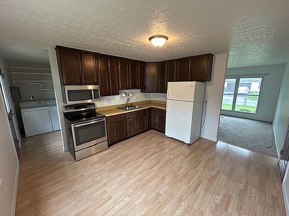 5th image of 668 Moss Oak Ave