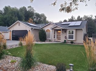 1612 Emerald Dr, Nampa, ID 83686