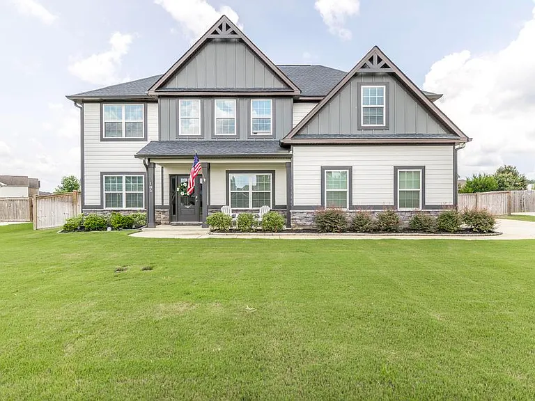 105 Pearl Moss Ln — Photo 1