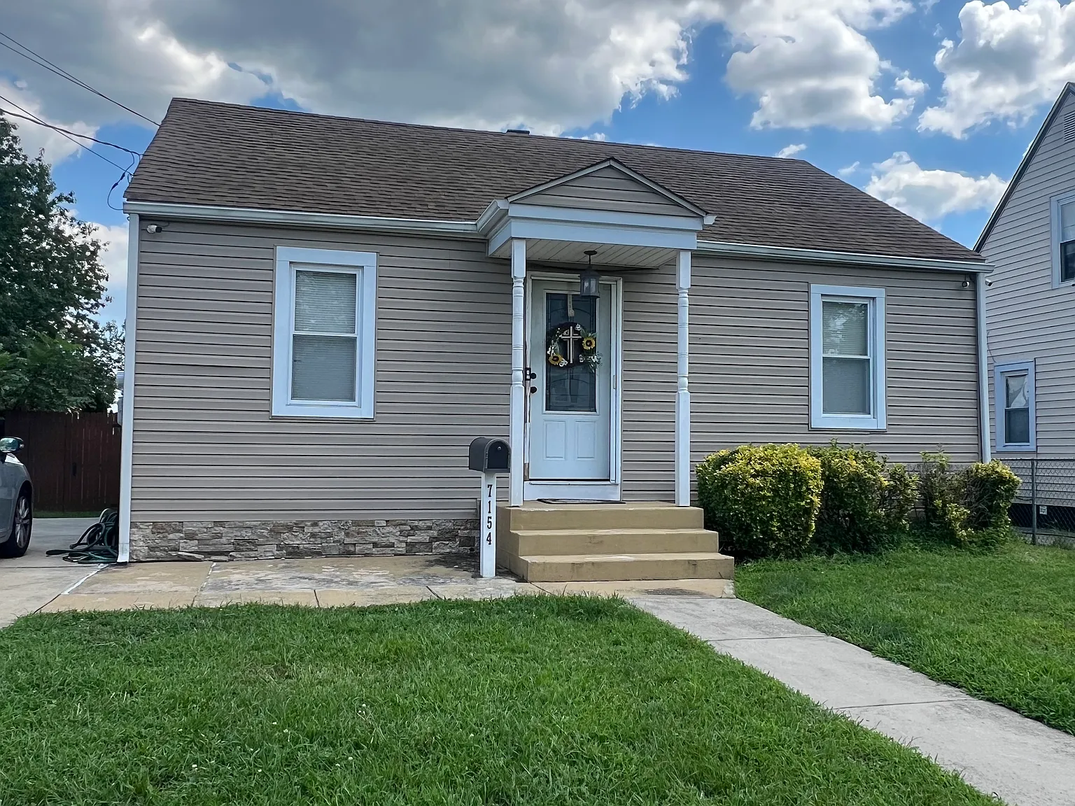 2 bed, 789 sqft, $2,295 — Photo 1