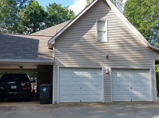 45 Inland Cir, Newnan, GA 30263