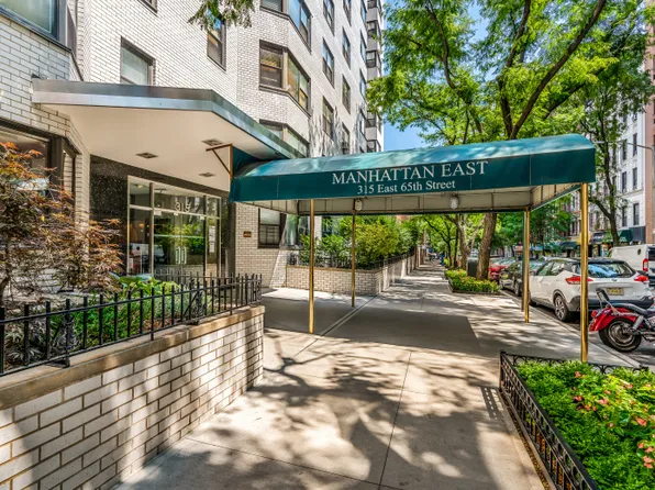 315 East 65th Street 1H image 12 of 13