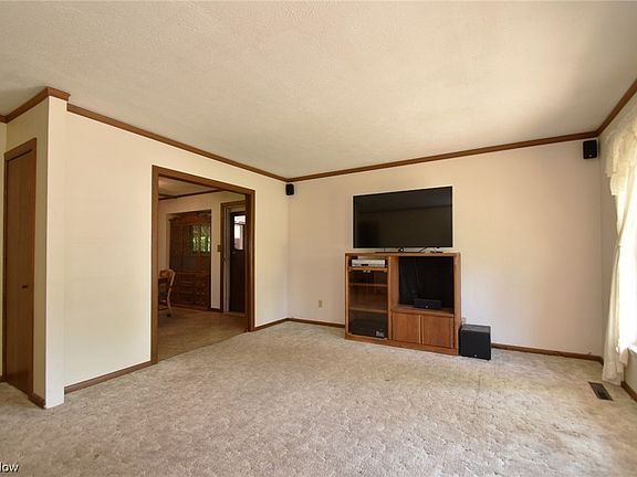 5th image of 24525 Eldridge Blvd