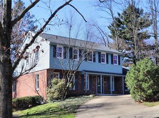 242 Main Entrance Dr, Pittsburgh, PA 15228