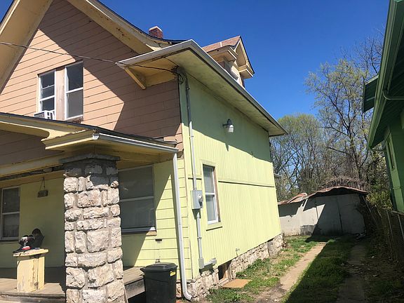 2nd image of 3021 Kensington Ave