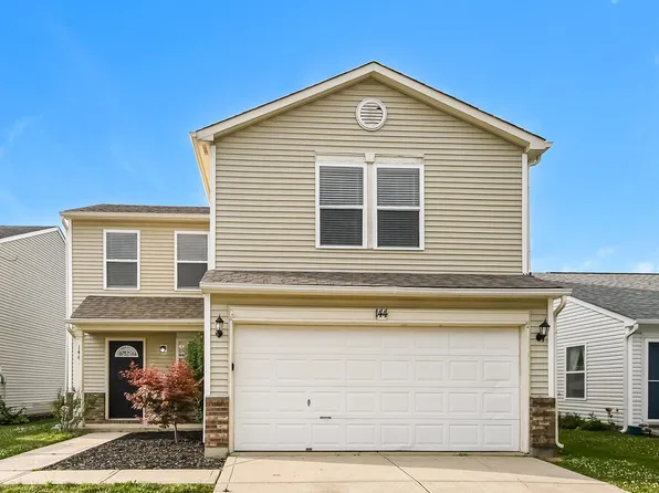 144 Winterwood Dr, Greenwood, IN 46143