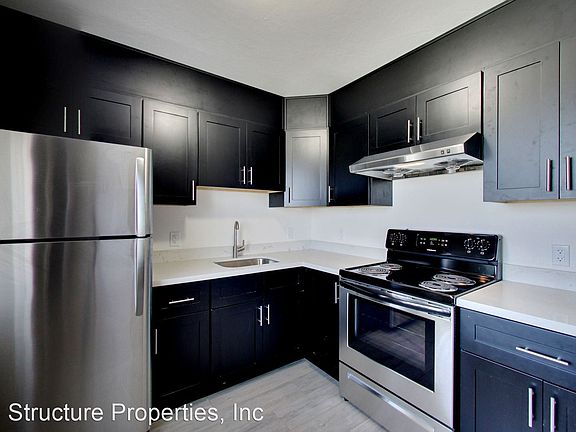 2nd image of 1301 La Playa St #23
