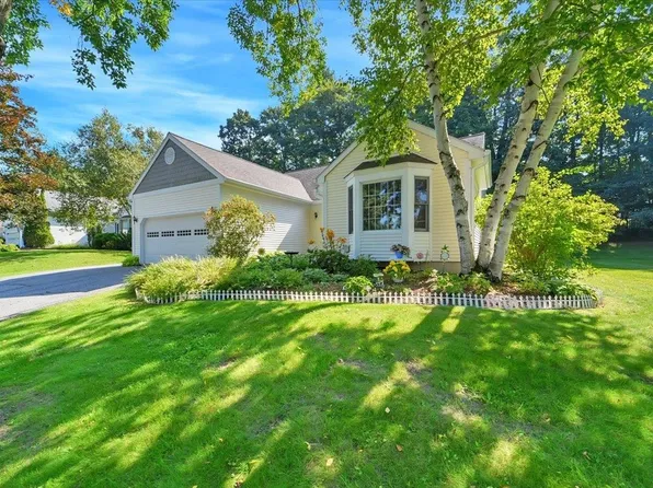 18 Chestnut Lane, Essex Junction, VT 05452