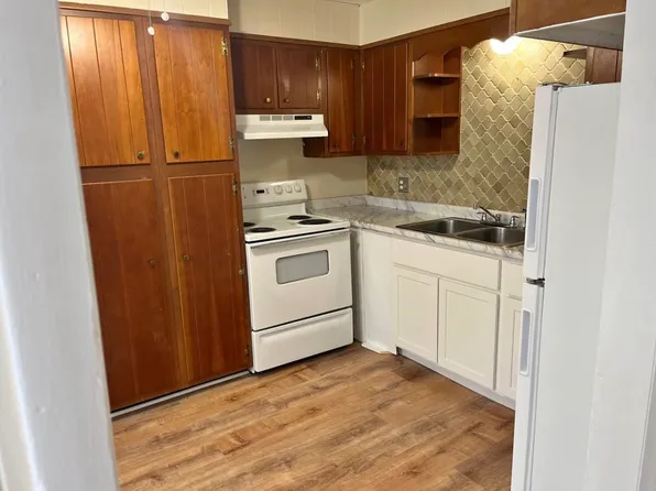 7 Maple Ave, Oakfield, NY 14125