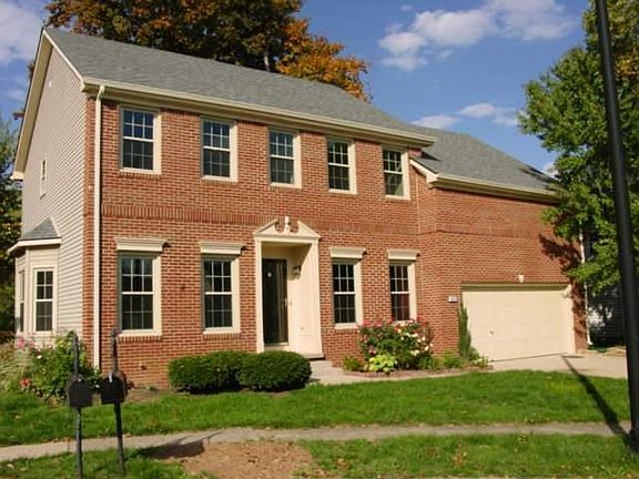 2nd image of 812 Palomino Ln