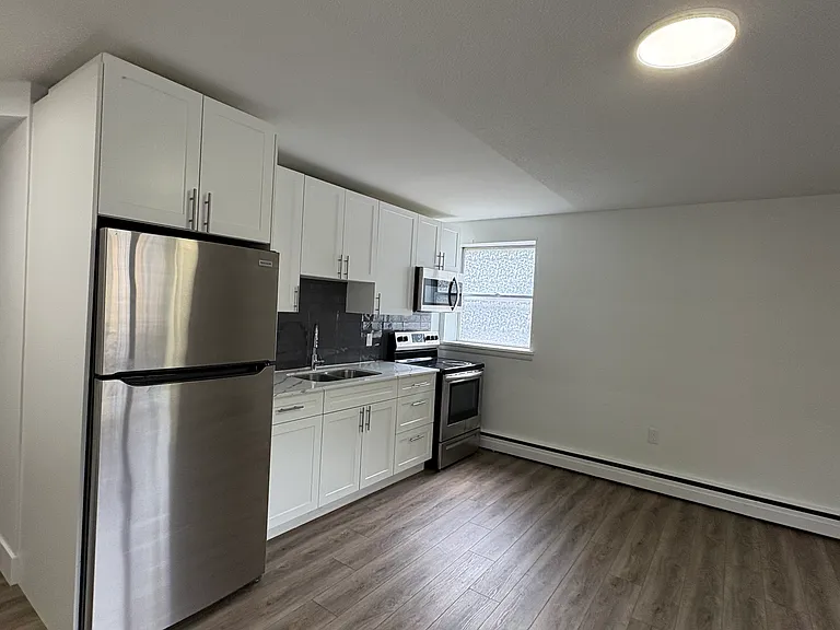 20 Craig St — Photo 2