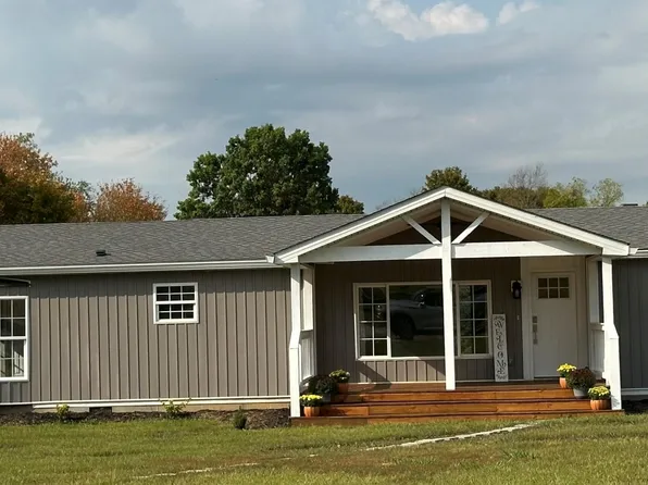 521 Miles Ln, Bagdad, KY 40003