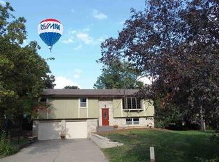 3312 Cherokee Cir, Manhattan, KS 66503