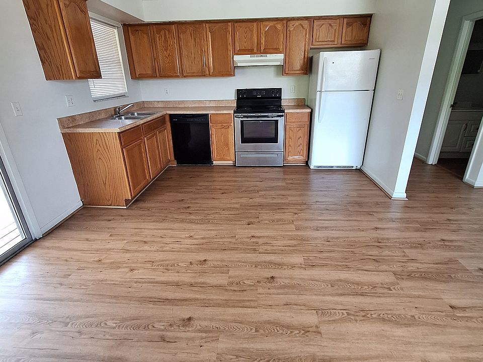 1st image of 3800 Guilford Rd APT 3