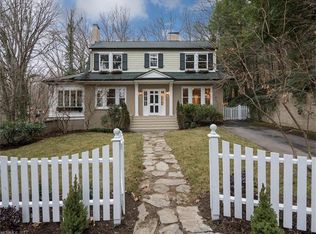 44 Fairmont Rd, Asheville, NC 28804