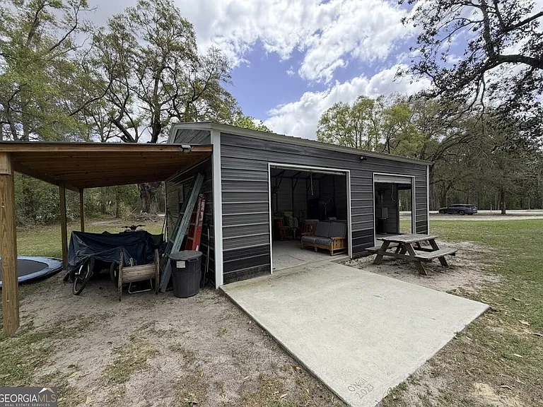 4985 State Highway 169 — Photo 25