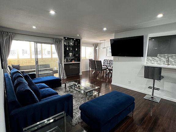3rd image of 125 S Sierra Madre Blvd Unit 204