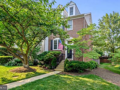 1215 Quaker Hill Dr, Alexandria, VA, 22314