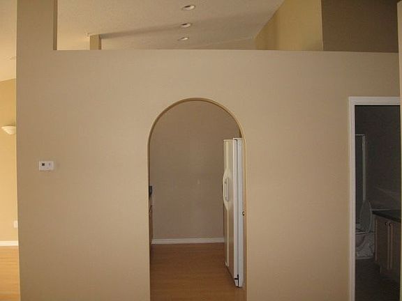 3rd image of 643 Harbor Villa Ct