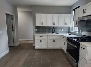 131 Monticello Ave #2D, Jersey City, NJ 07304