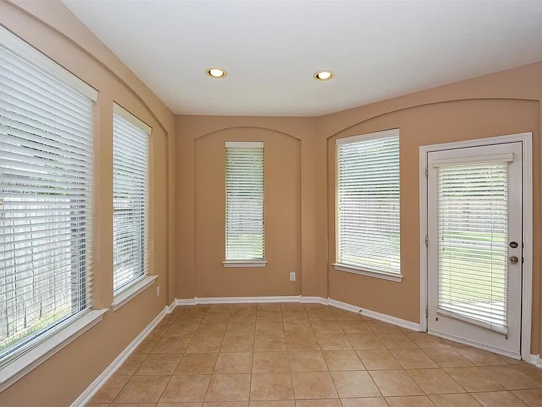 21223 Pennshore Ln — Photo 13
