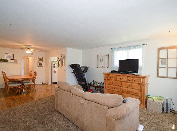 2nd image of 119 8th St