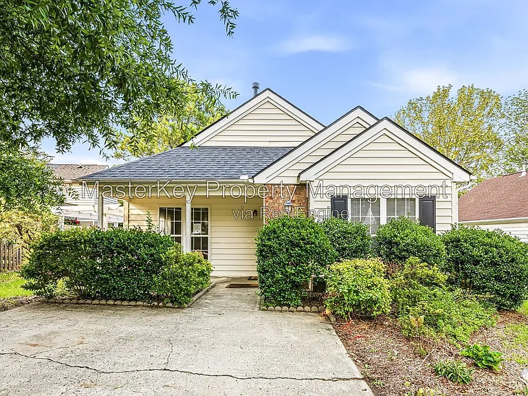 6307 Forest Ridge Dr — Photo 3