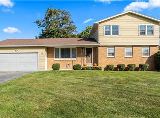 73 Bramblewood Ln W, Rochester, NY 14624