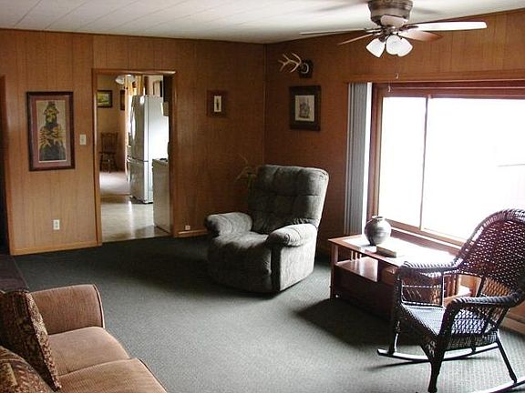 3rd image of 1234 Mackinac Ave