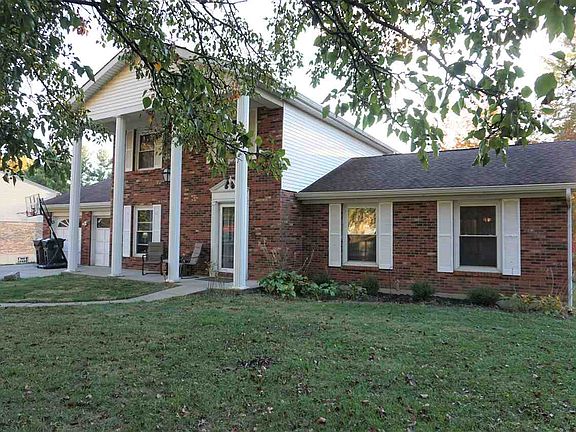 2nd image of 8211 N Dilcrest Cir