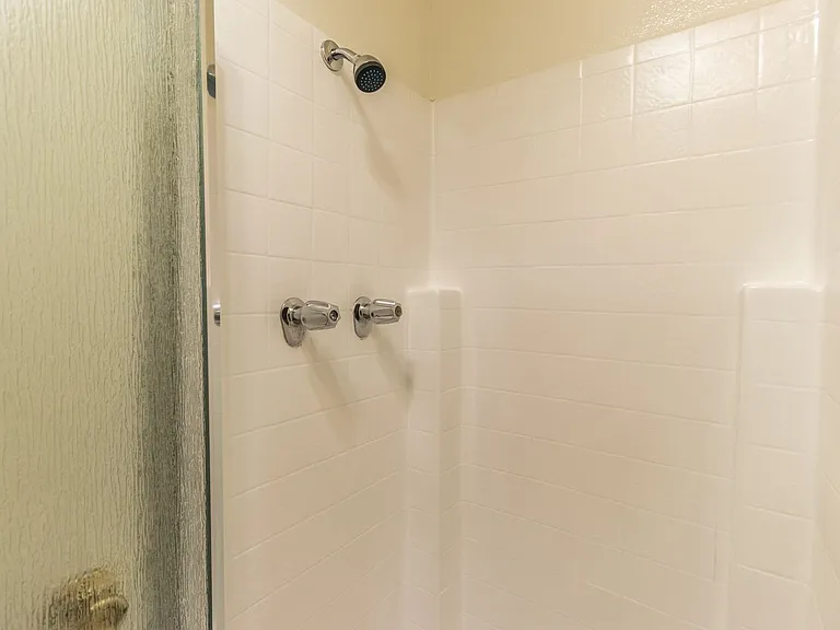 10845 Camarillo St — Photo 40