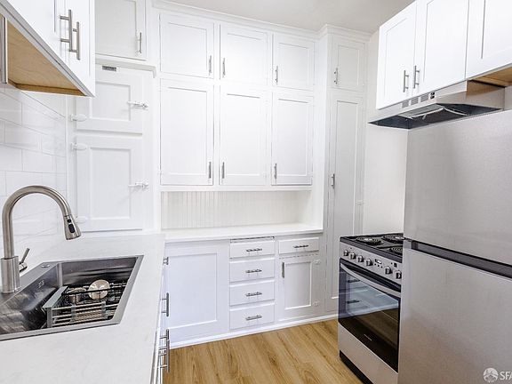 3rd image of 695 35th Ave #101