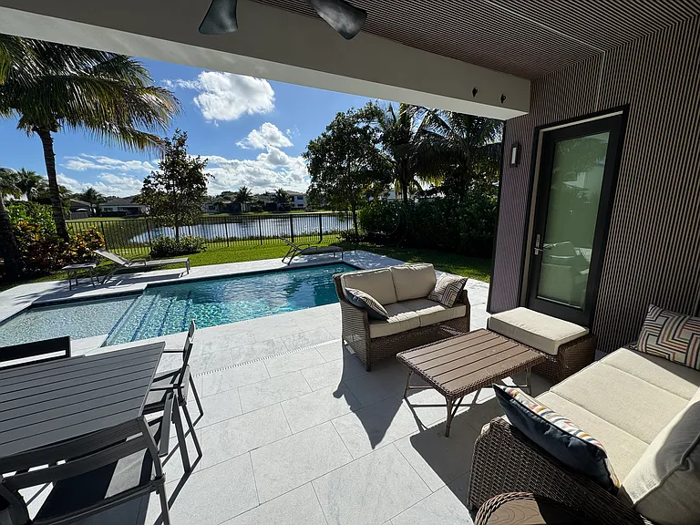 8606 Tower Bridge Ct — Photo 37