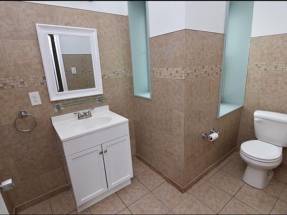 3rd image of 118 S 46th St #00000B